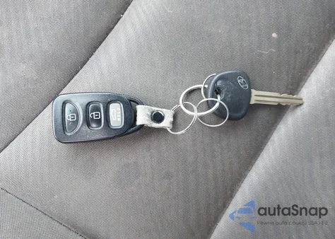 2013 Hyundai Elantra Gls z USA, uszkodzony, nr VIN 5NPDH4AE1DH361869